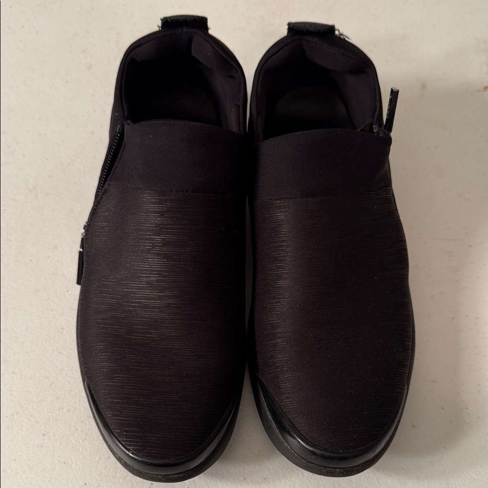 Bzees Women's Black Slip-On Casual Sneakers